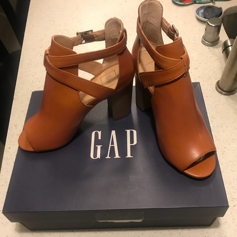 Gap peep-toe booties